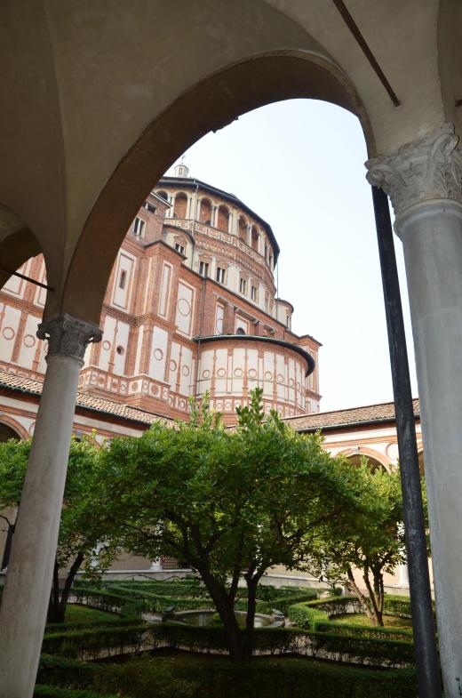 Exterior and courtyard of the Santa Maria dell Grazie